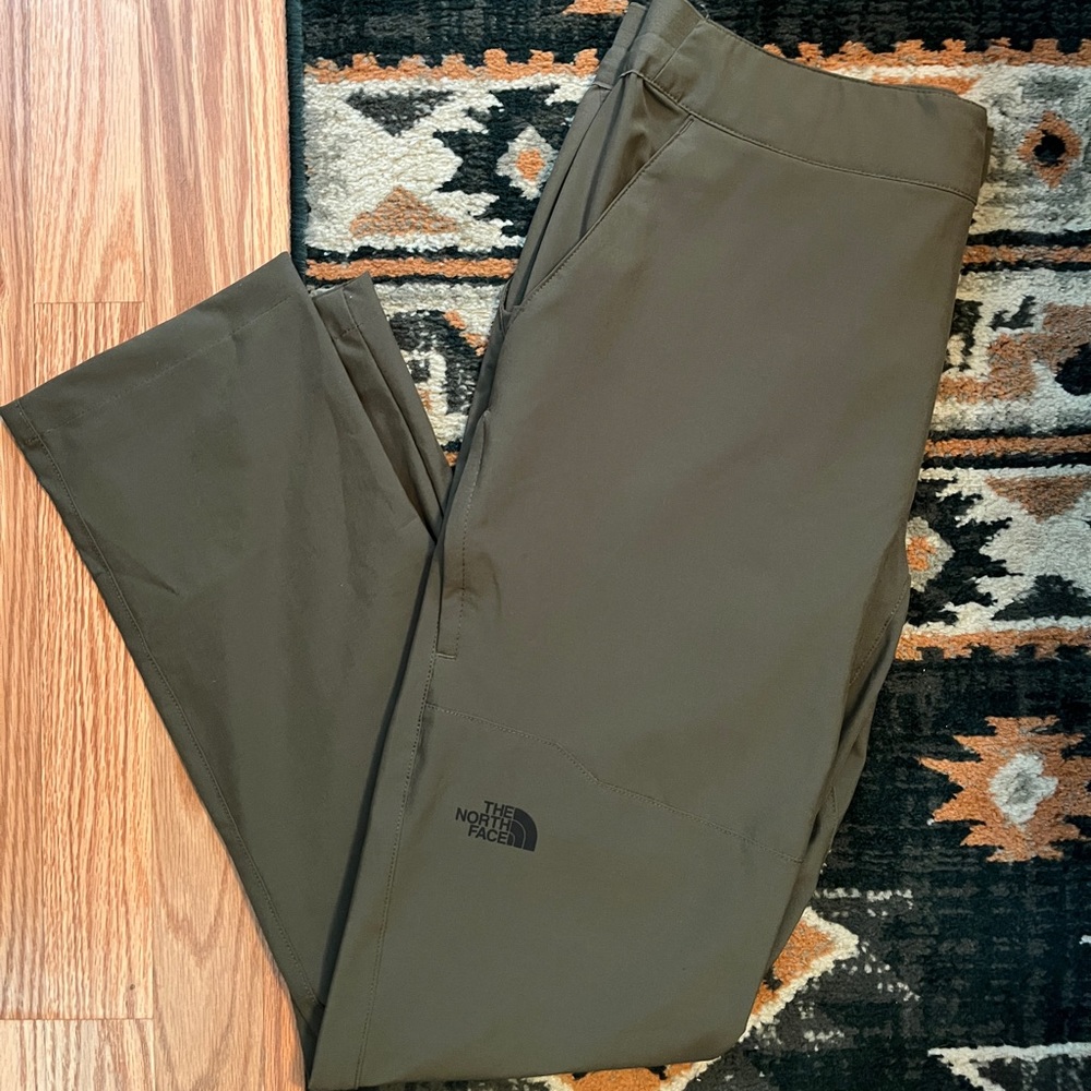 North Face Slim Fit Men’s Golf Pants